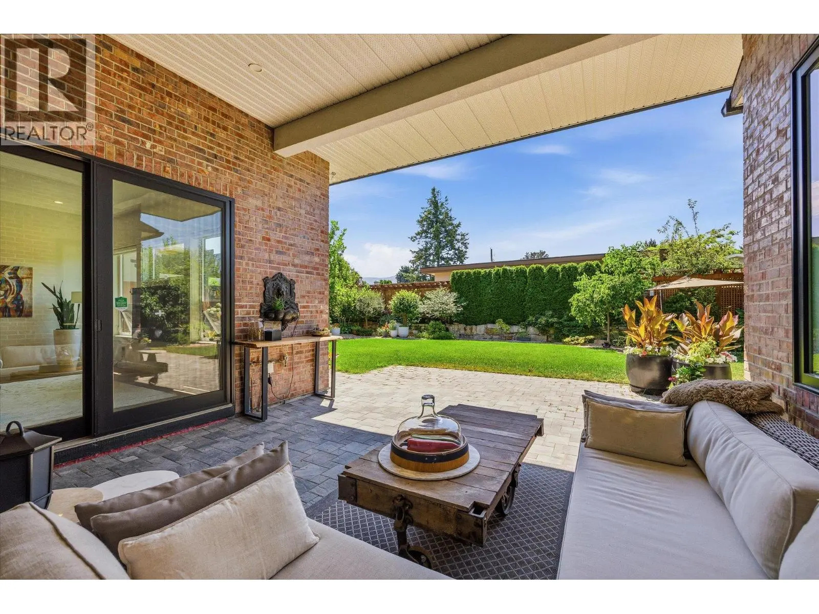 519 Metcalfe Avenue. Kelowna, British Columbia