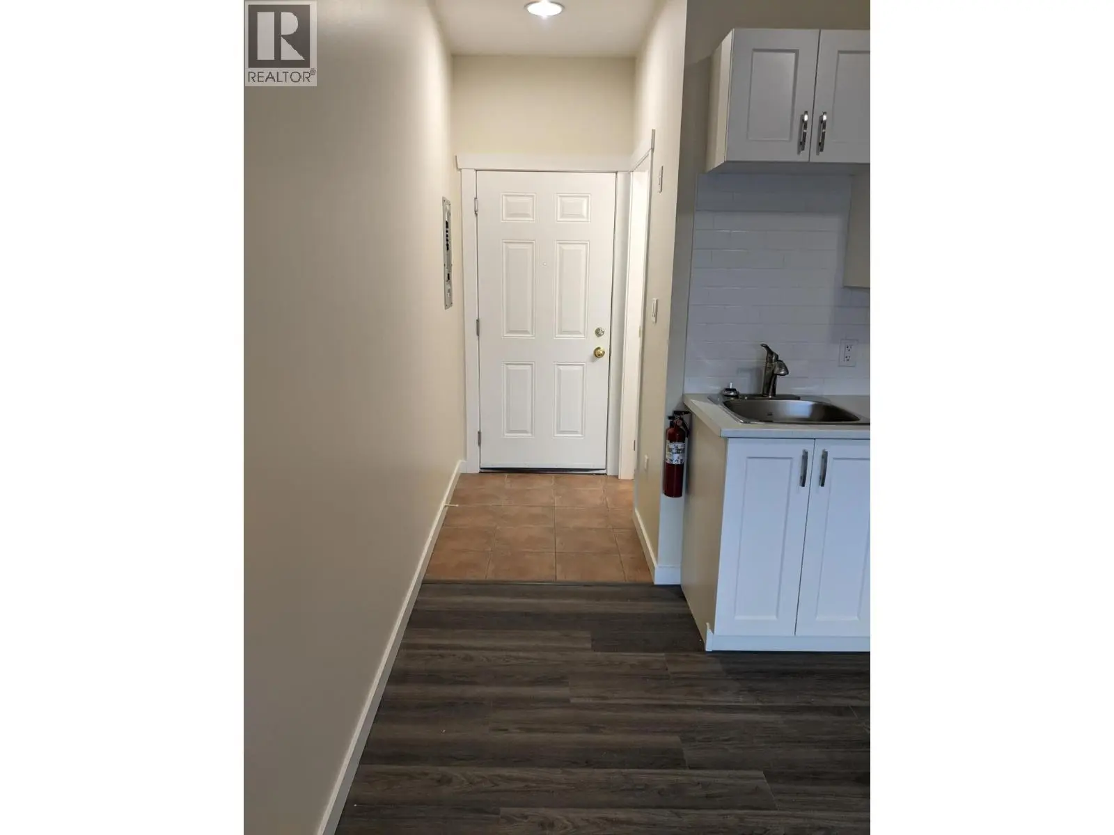 6203 Willow Avenue. Summerland, British Columbia