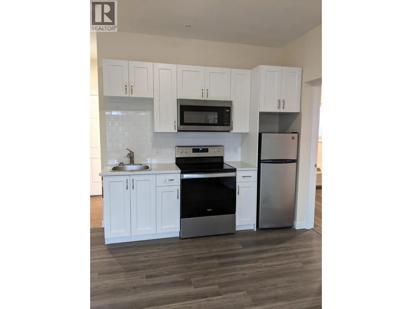 6203 Willow Avenue. Summerland, British Columbia