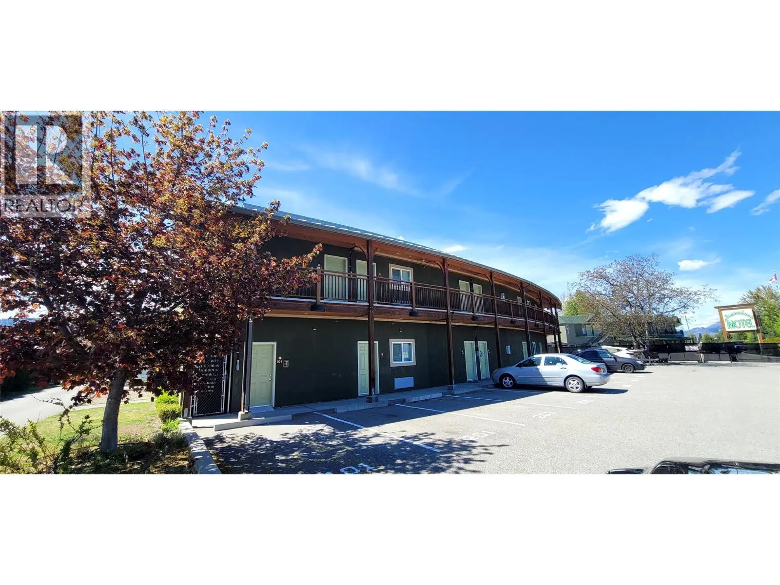 6203 Willow Avenue. Summerland, British Columbia