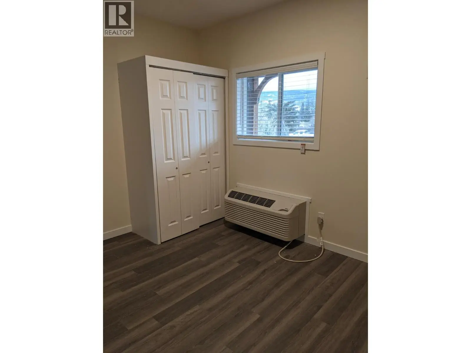 6203 Willow Avenue. Summerland, British Columbia