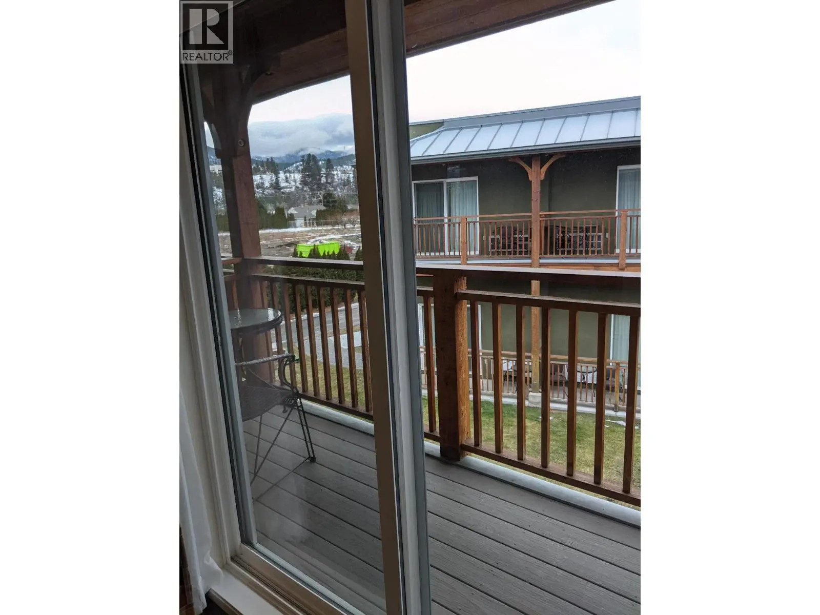 6203 Willow Avenue. Summerland, British Columbia