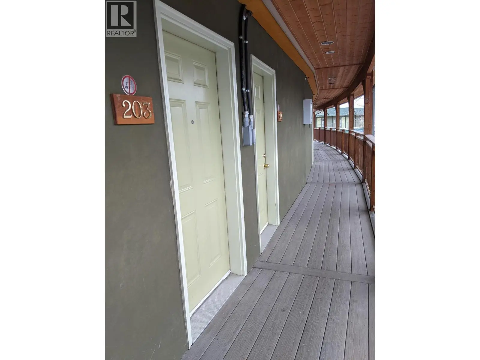 6203 Willow Avenue. Summerland, British Columbia
