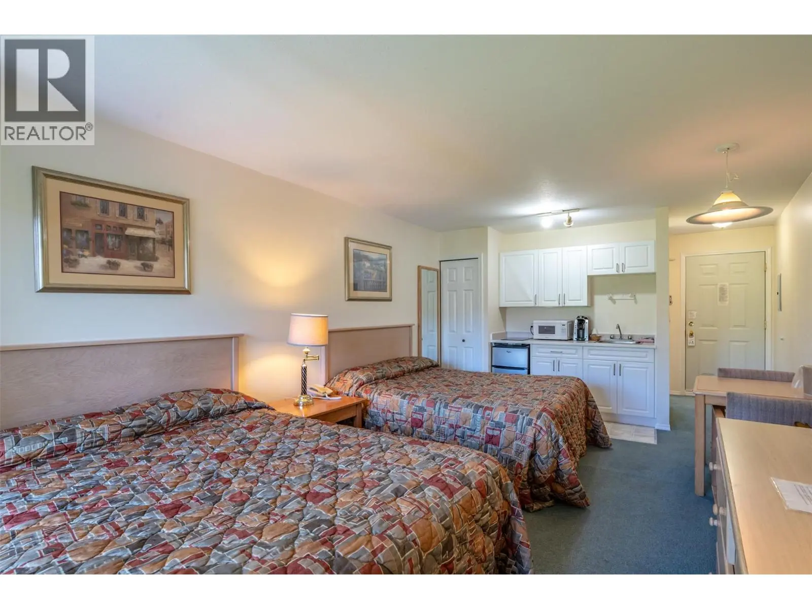 6203 Willow Avenue. Summerland, British Columbia