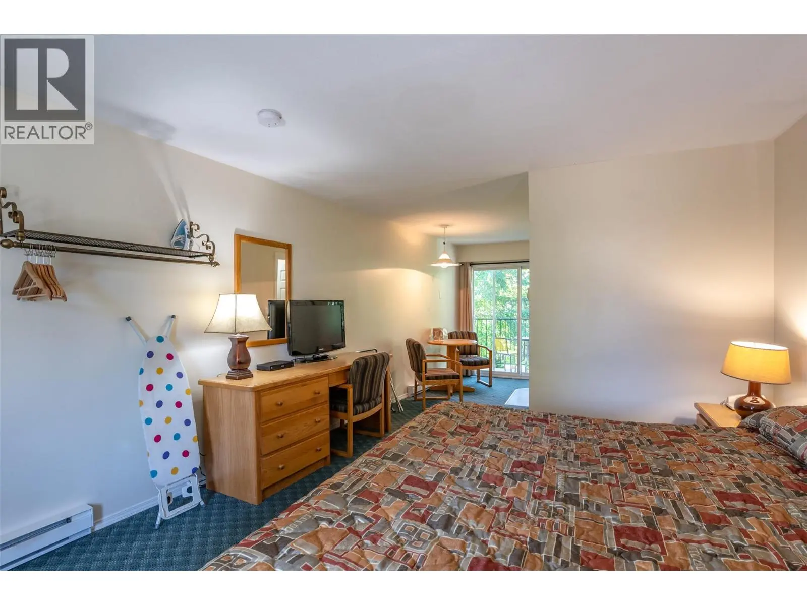 6203 Willow Avenue. Summerland, British Columbia