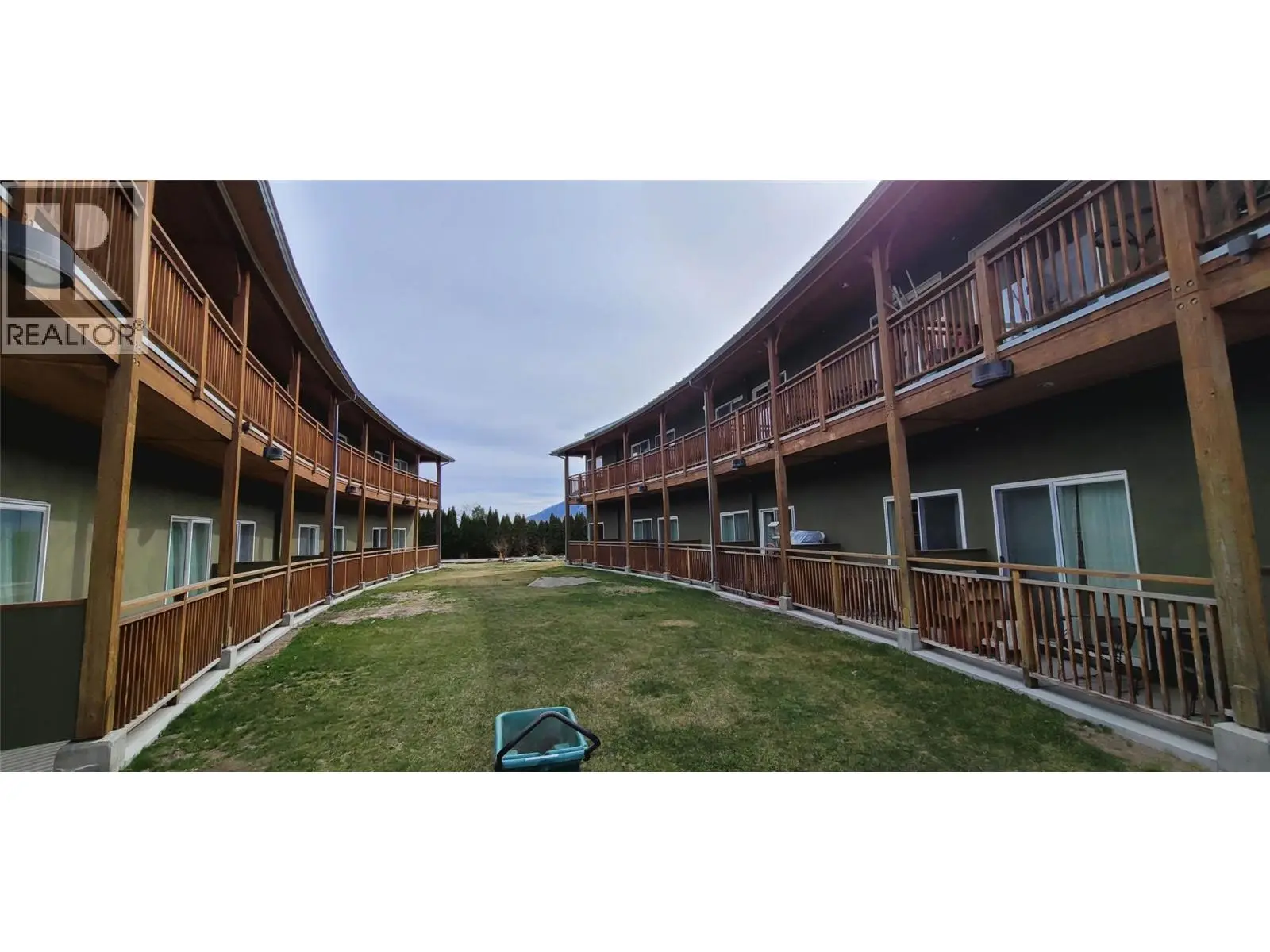 6203 Willow Avenue. Summerland, British Columbia