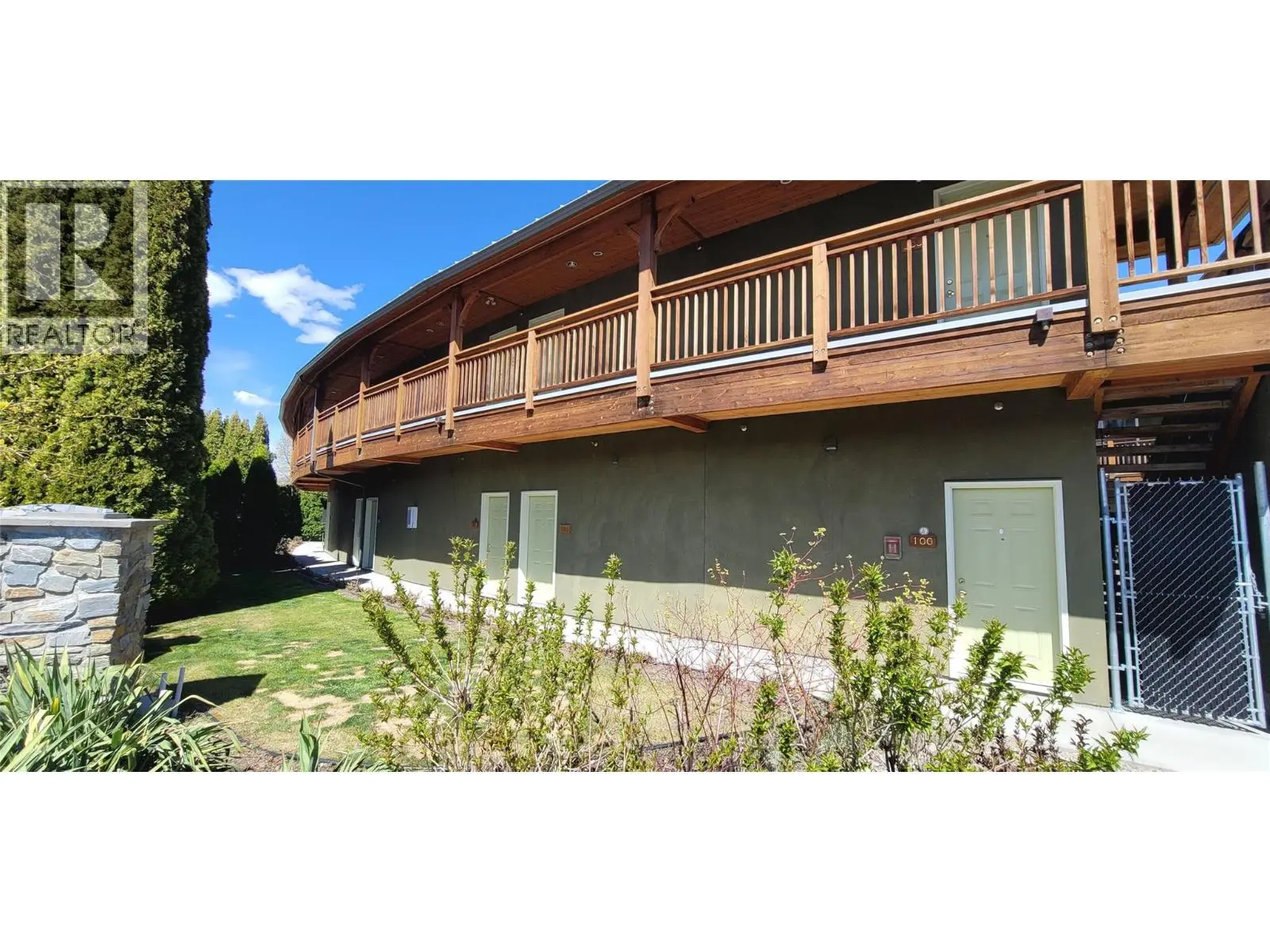 6203 Willow Avenue. Summerland, British Columbia