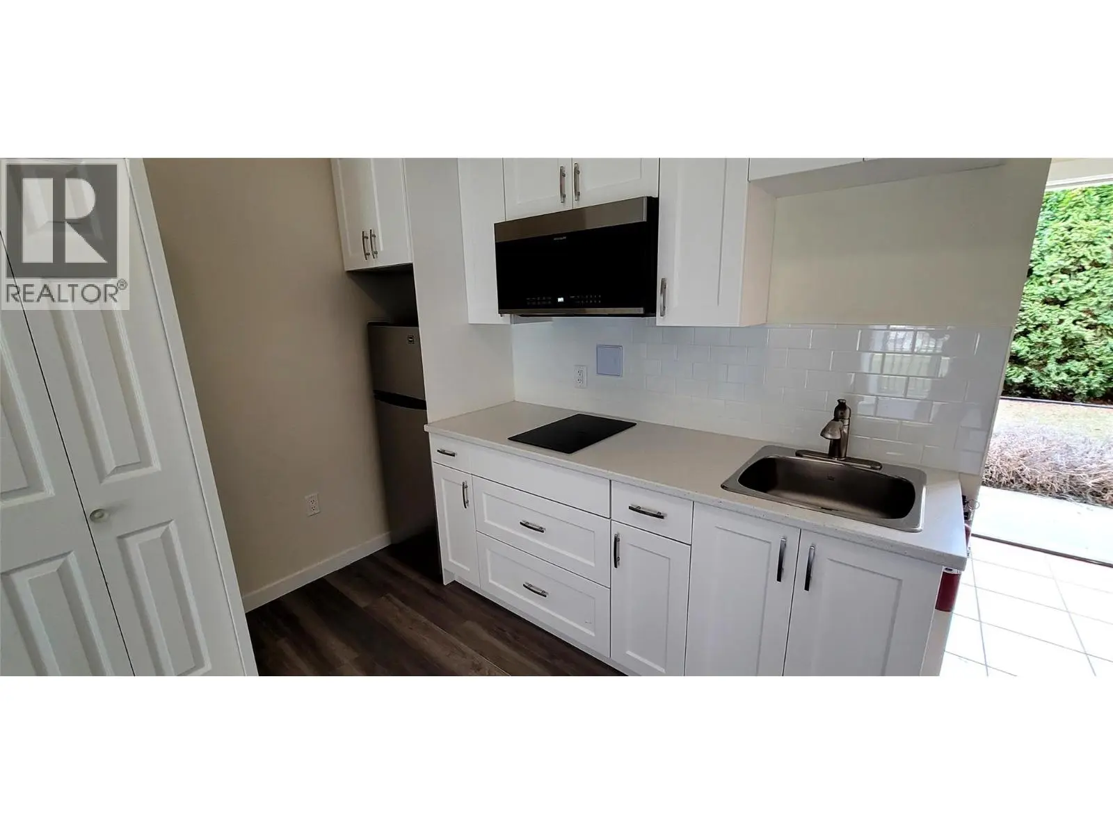 6203 Willow Avenue. Summerland, British Columbia