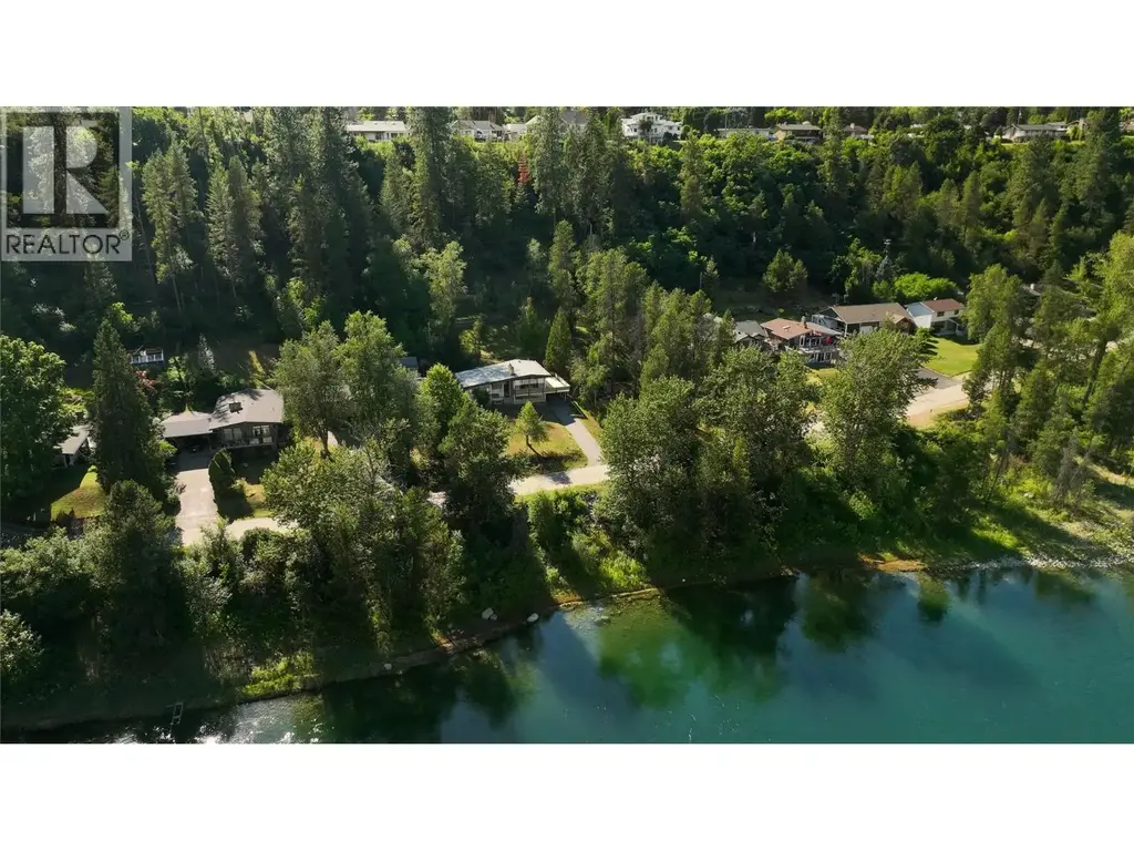 3110 1st Avenue, Castlegar
