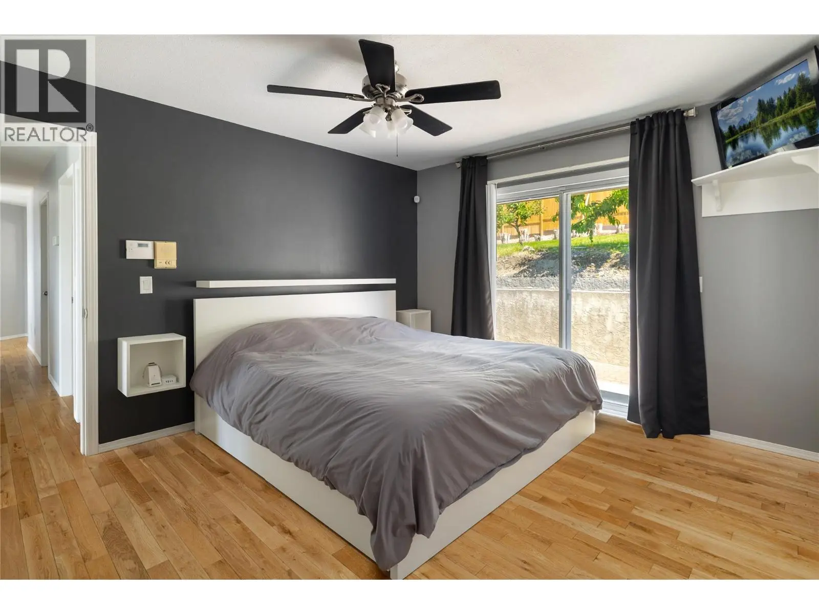 877 Toovey Road. Kelowna, British Columbia