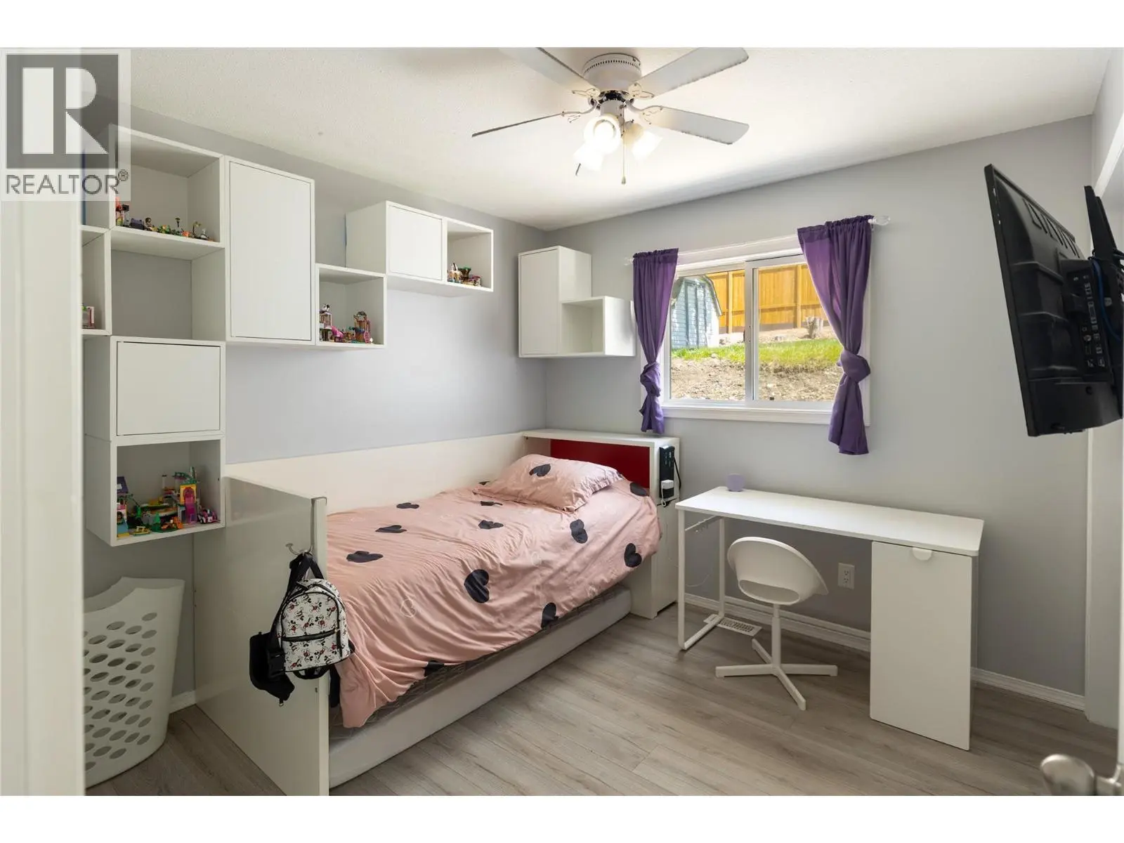 877 Toovey Road. Kelowna, British Columbia