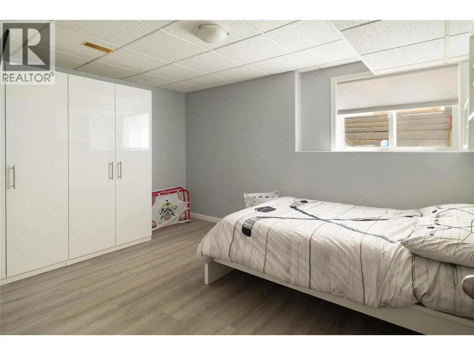 877 Toovey Road. Kelowna, British Columbia