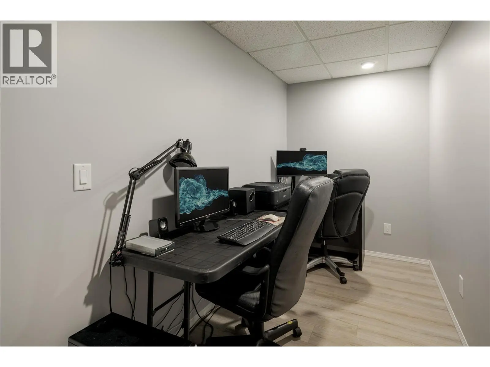 877 Toovey Road. Kelowna, British Columbia