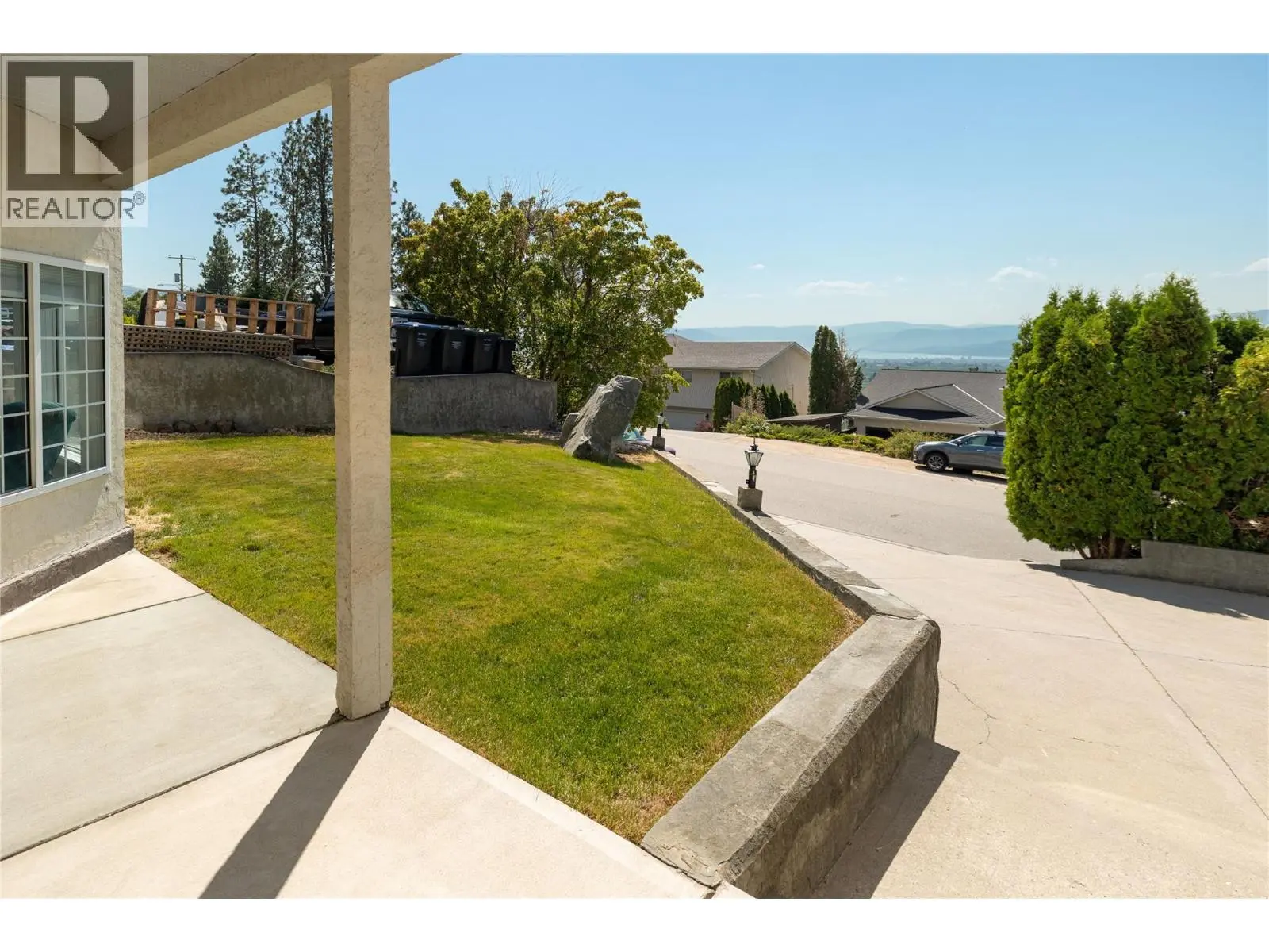 877 Toovey Road. Kelowna, British Columbia