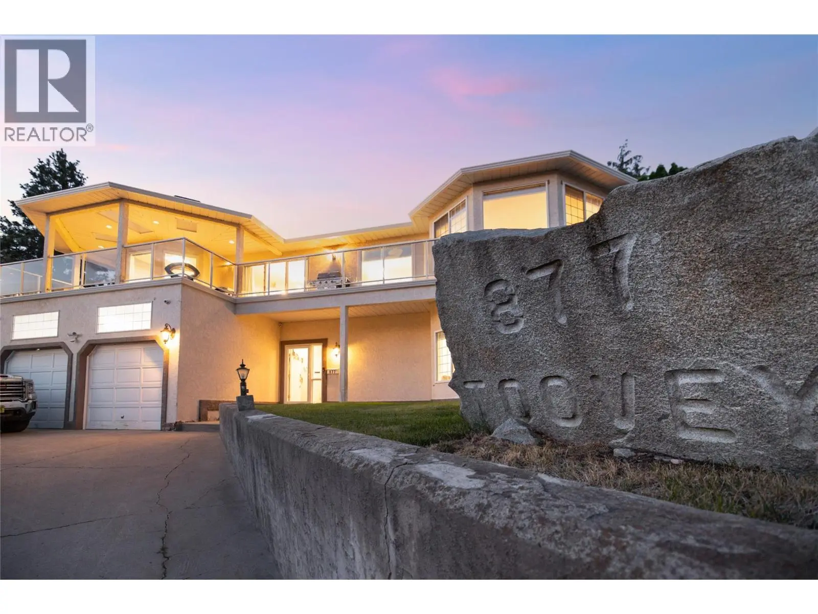 877 Toovey Road. Kelowna, British Columbia