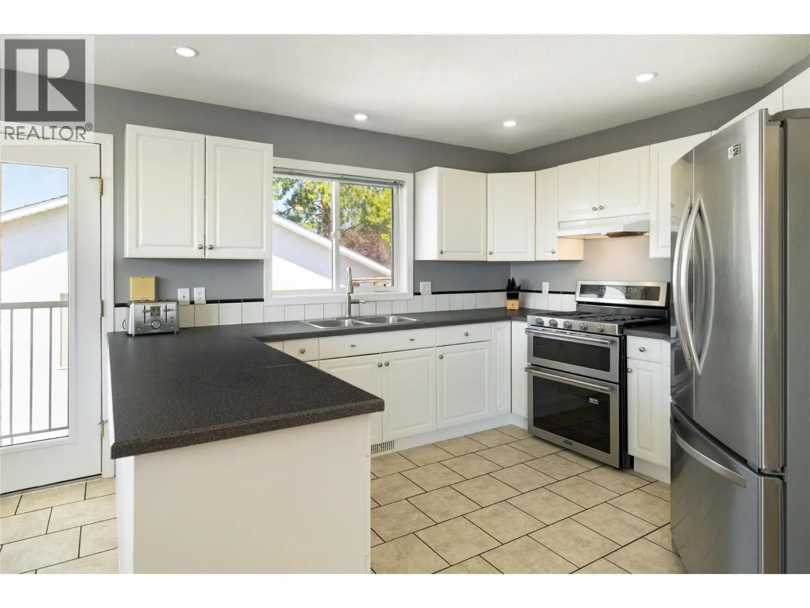 877 Toovey Road. Kelowna, British Columbia