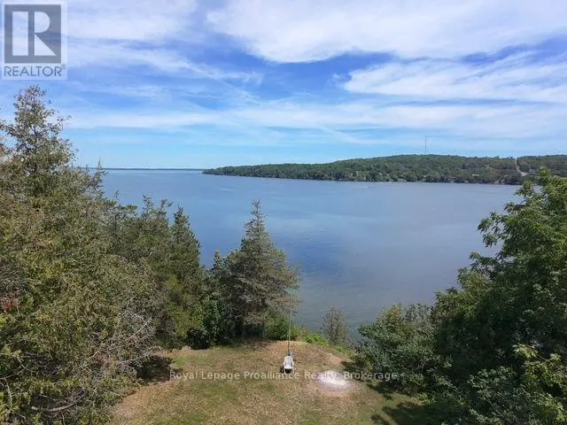 680 County Road 49, Prince Edward County (Picton)