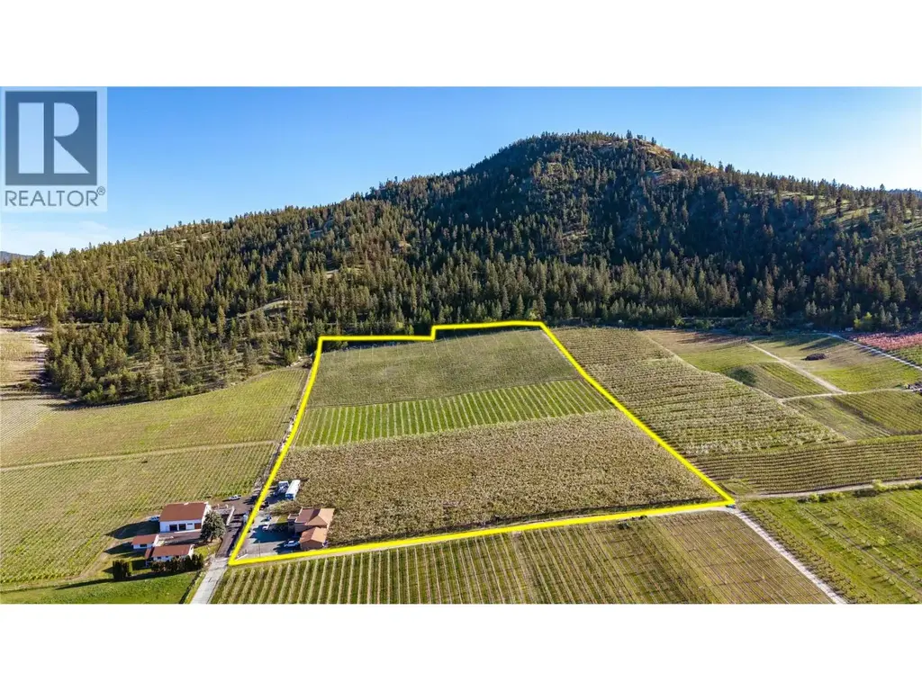 9820 Rippen Avenue, Summerland
