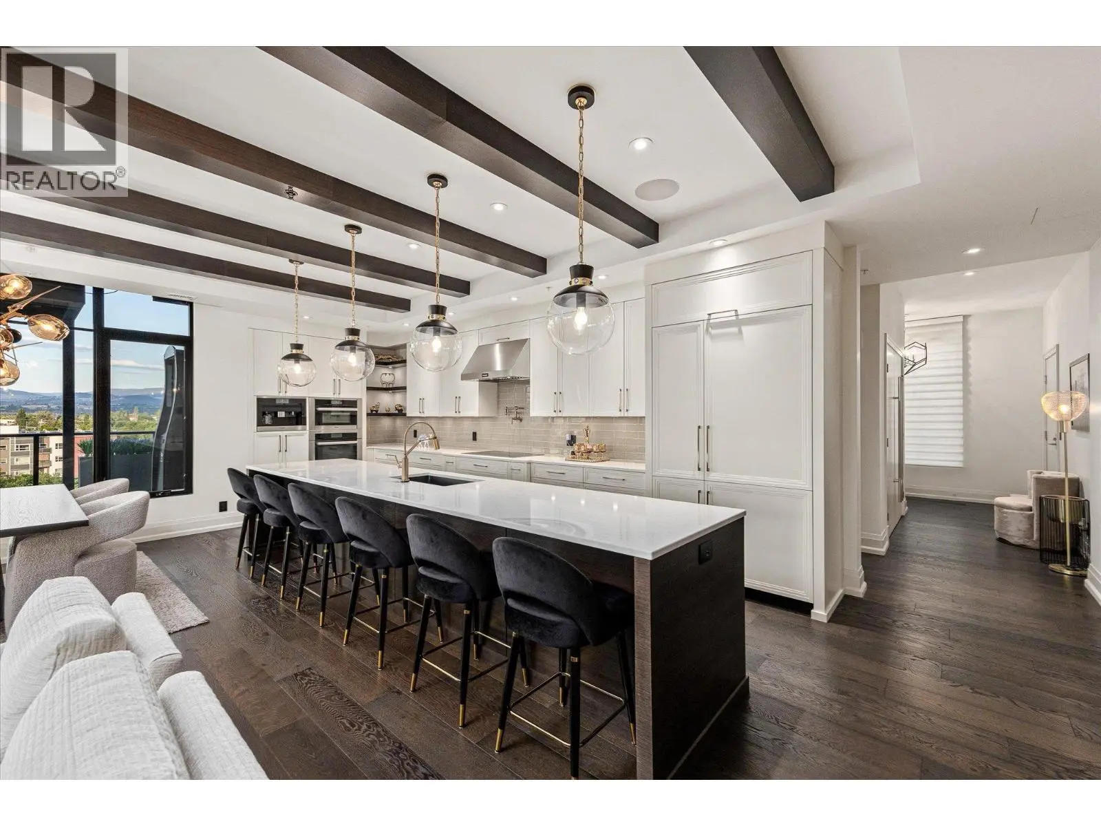 460 Groves Avenue Unit# 602. Kelowna, British Columbia