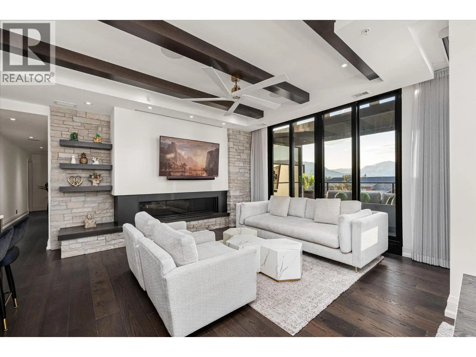 460 Groves Avenue Unit# 602. Kelowna, British Columbia