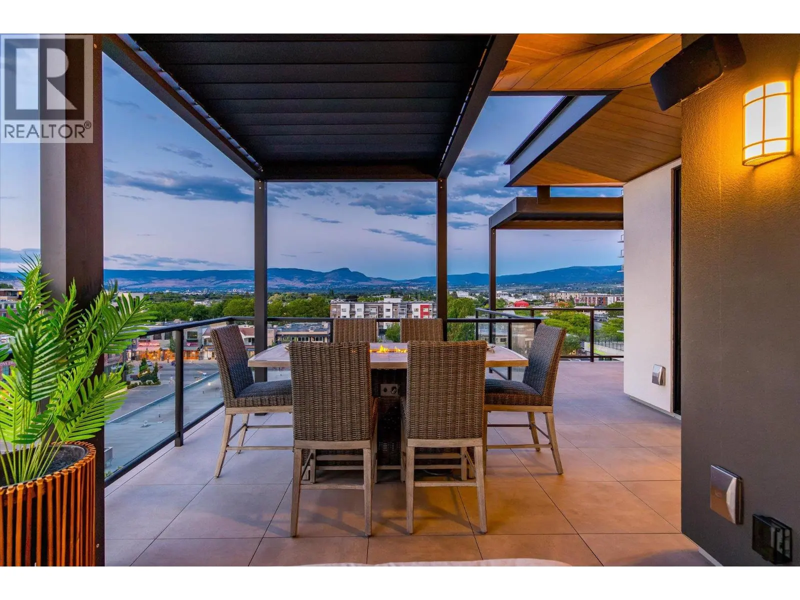 460 Groves Avenue Unit# 602. Kelowna, British Columbia