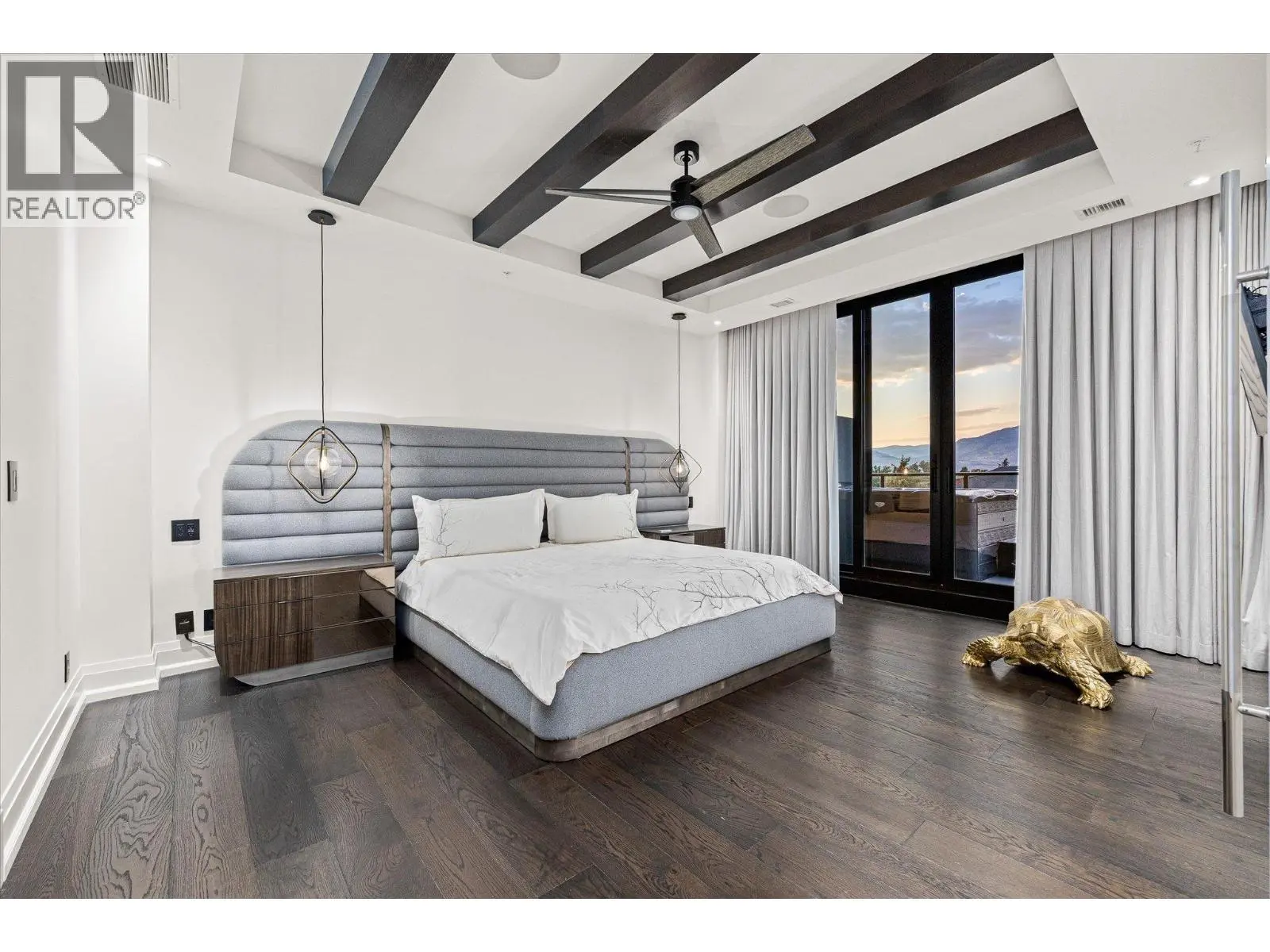 460 Groves Avenue Unit# 602. Kelowna, British Columbia