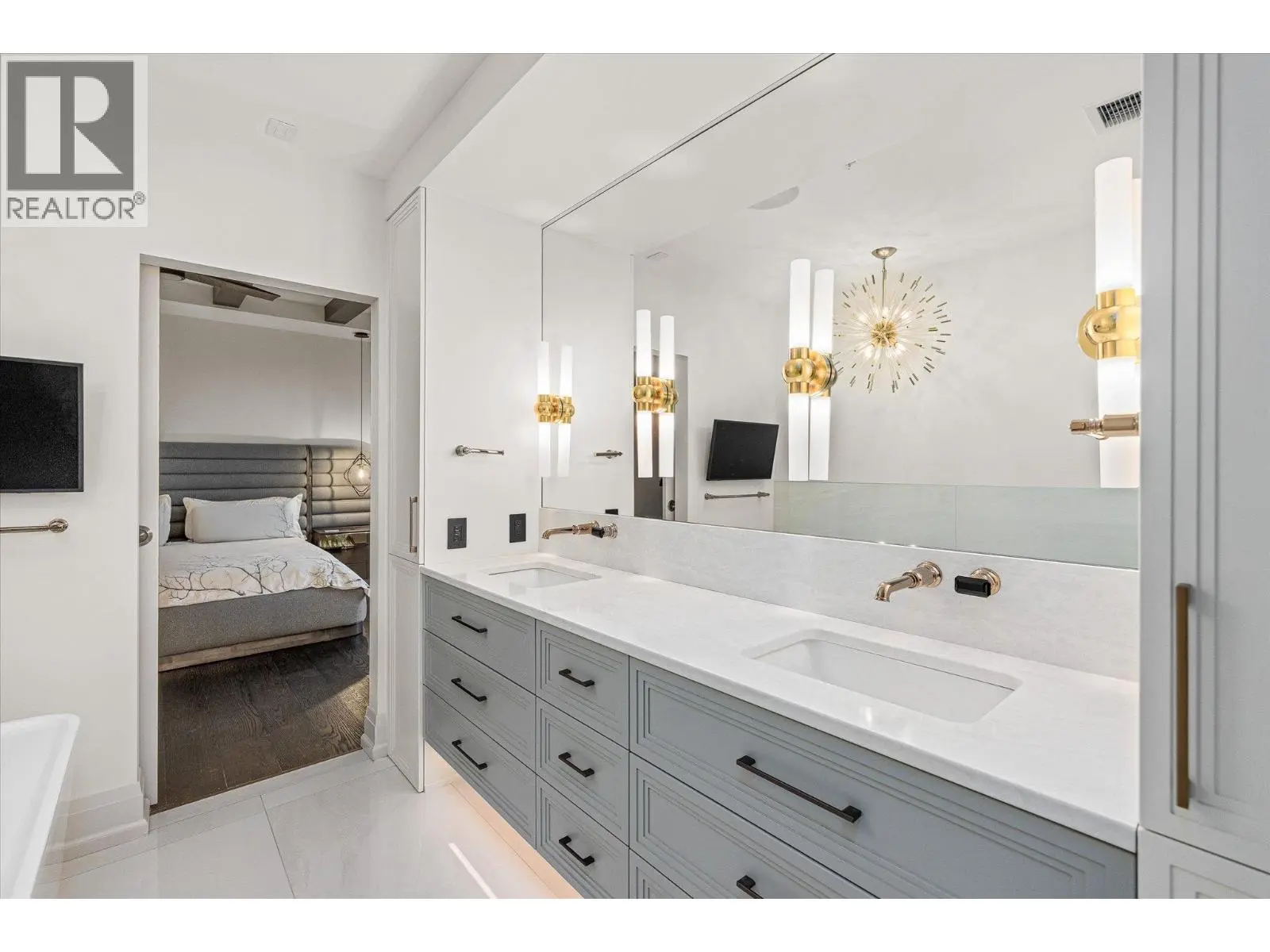 460 Groves Avenue Unit# 602. Kelowna, British Columbia