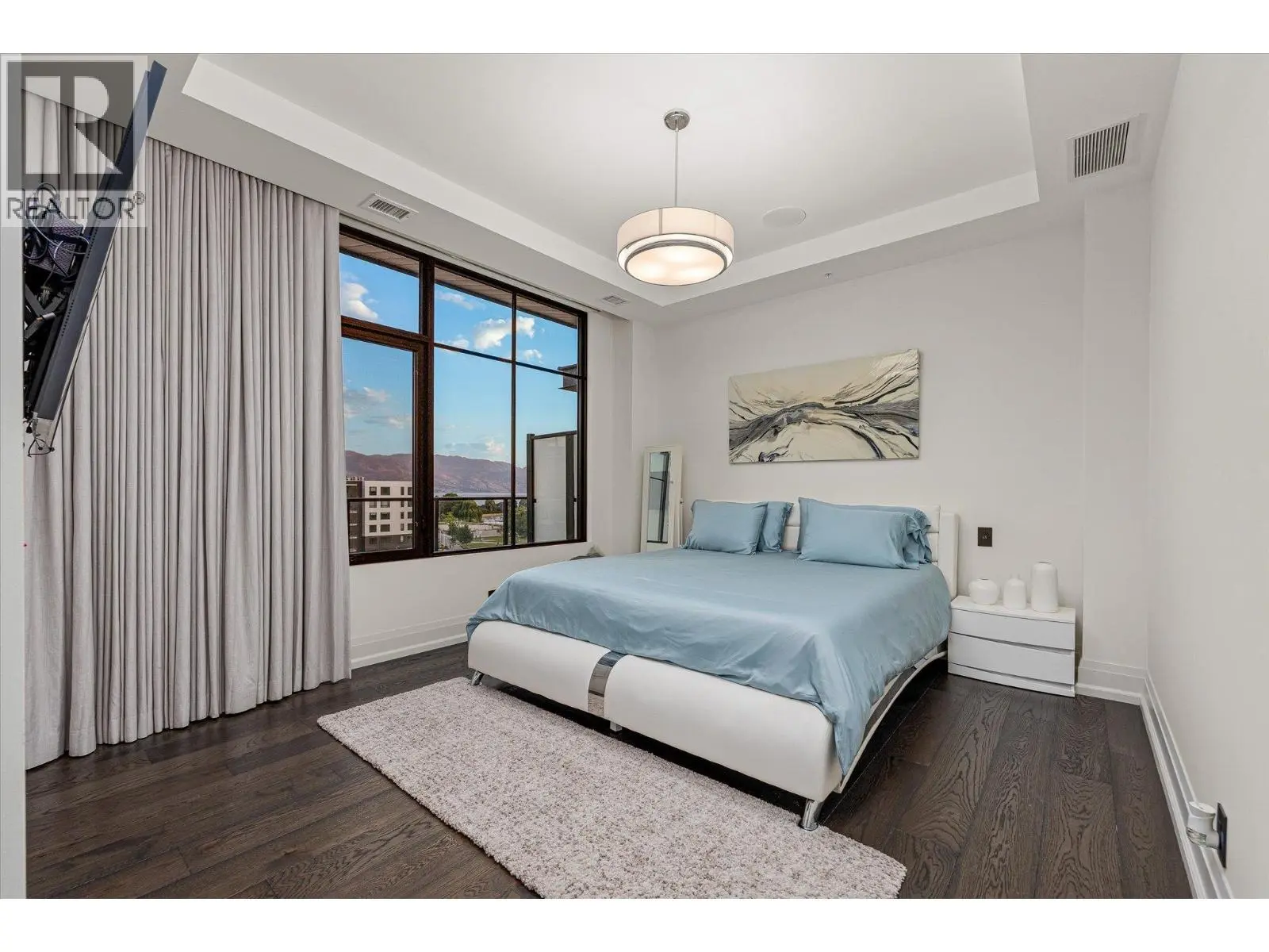 460 Groves Avenue Unit# 602. Kelowna, British Columbia