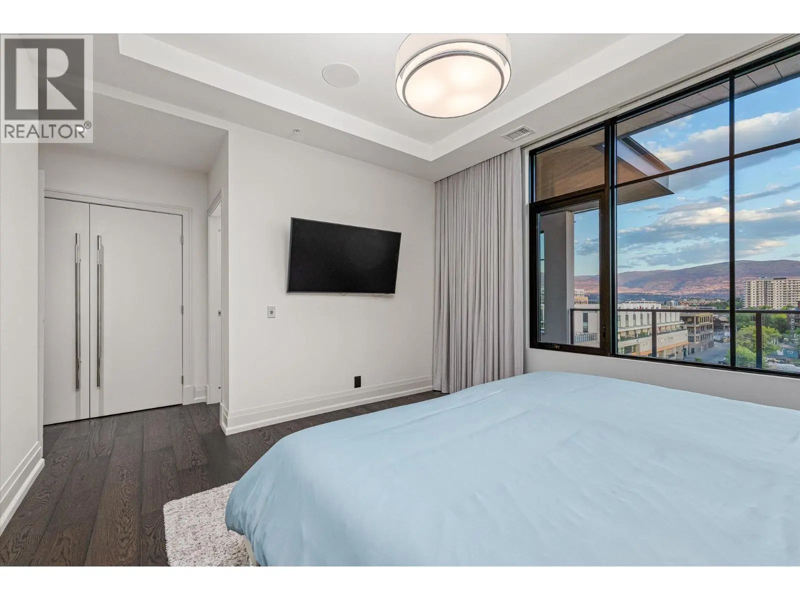 460 Groves Avenue Unit# 602. Kelowna, British Columbia