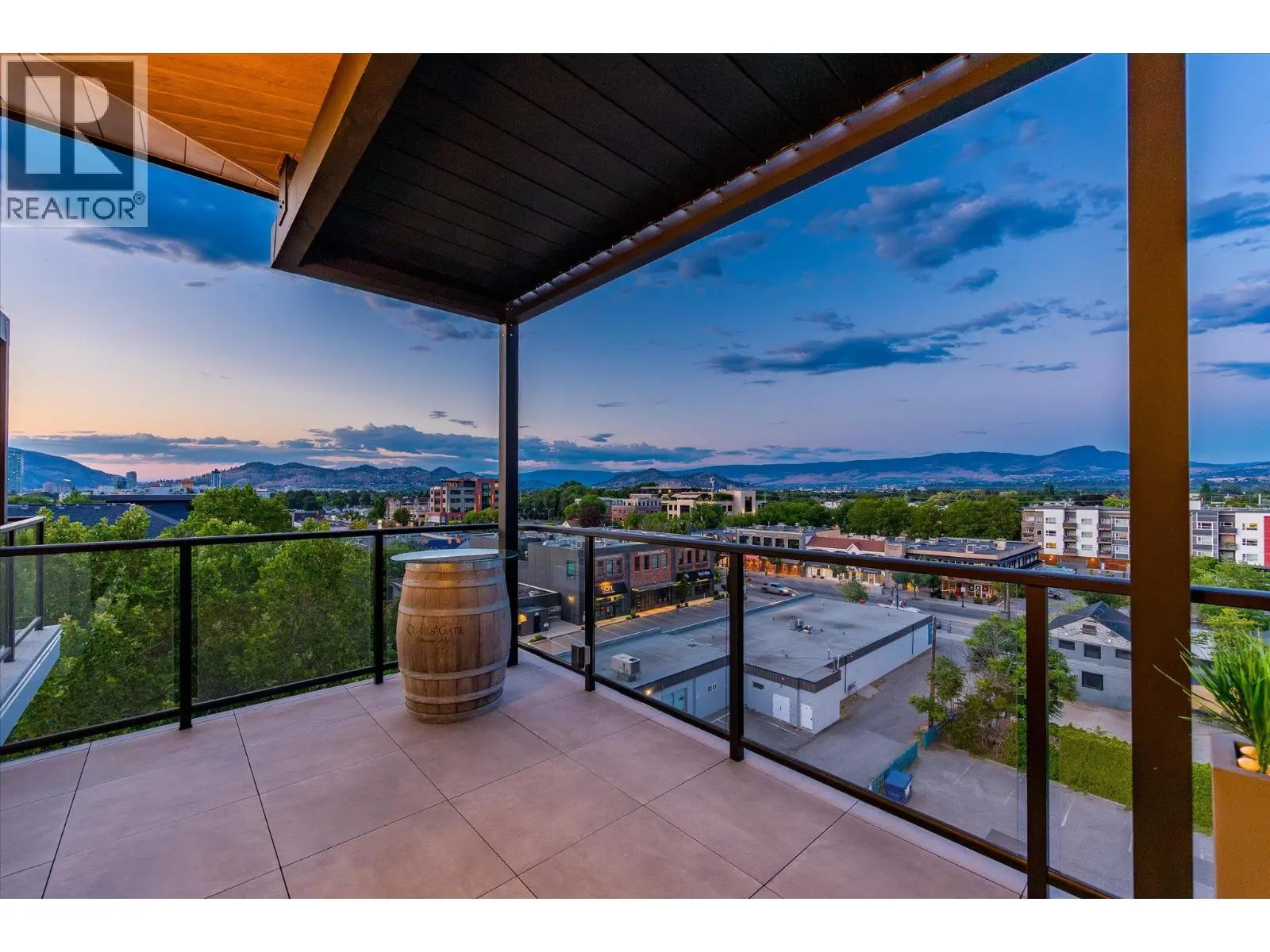 460 Groves Avenue Unit# 602. Kelowna, British Columbia