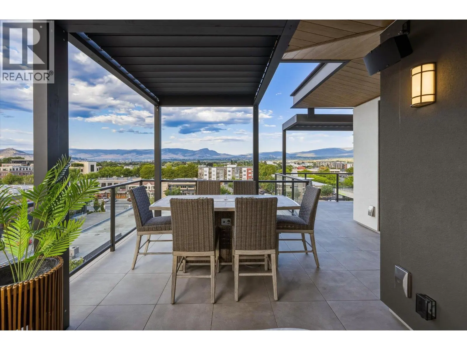 460 Groves Avenue Unit# 602. Kelowna, British Columbia