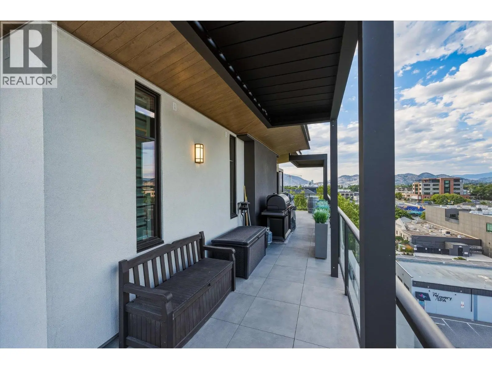 460 Groves Avenue Unit# 602. Kelowna, British Columbia