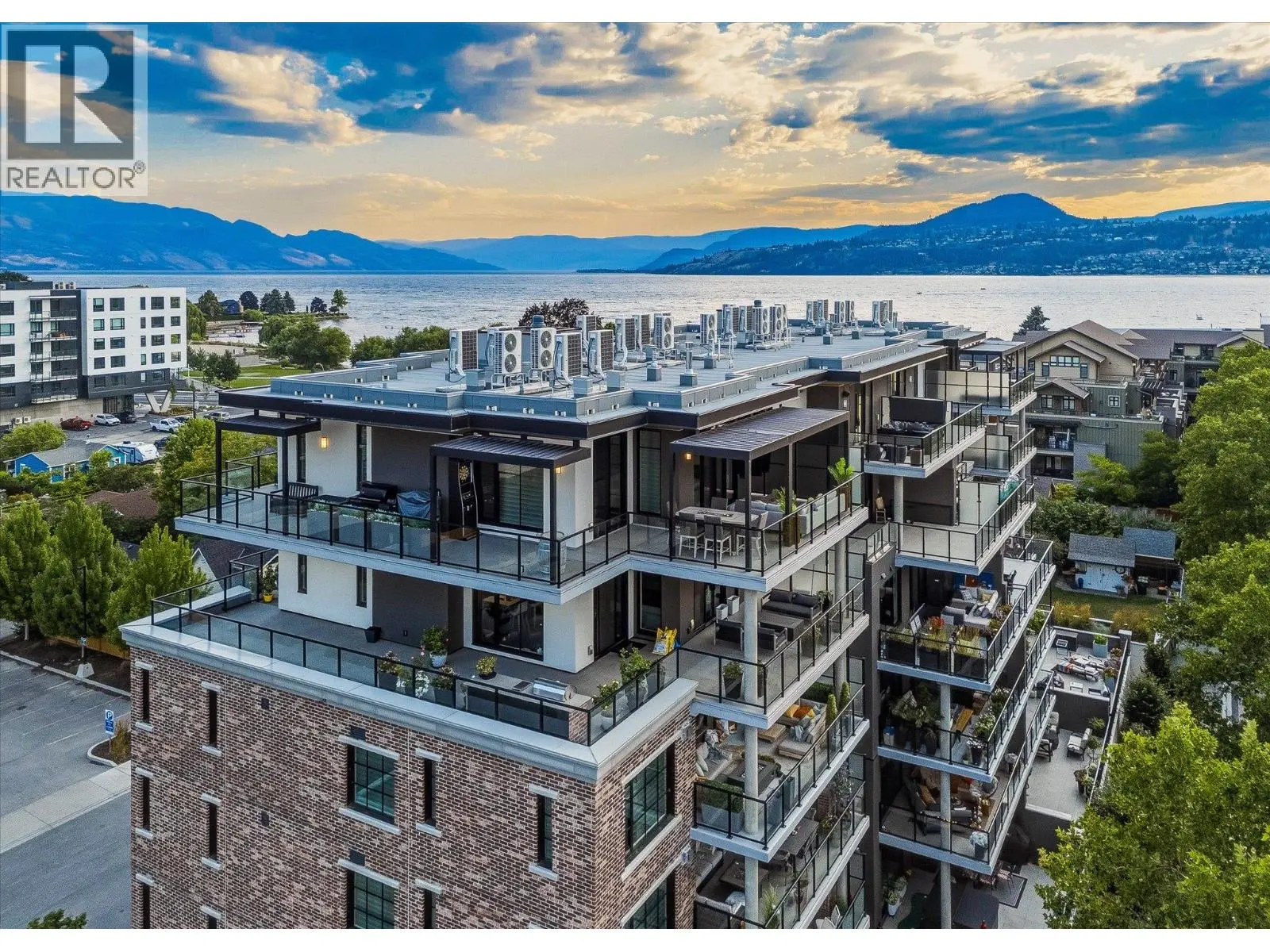 460 Groves Avenue Unit# 602. Kelowna, British Columbia