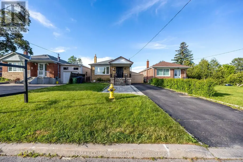 45 Barrymore Road, Toronto (Bendale)