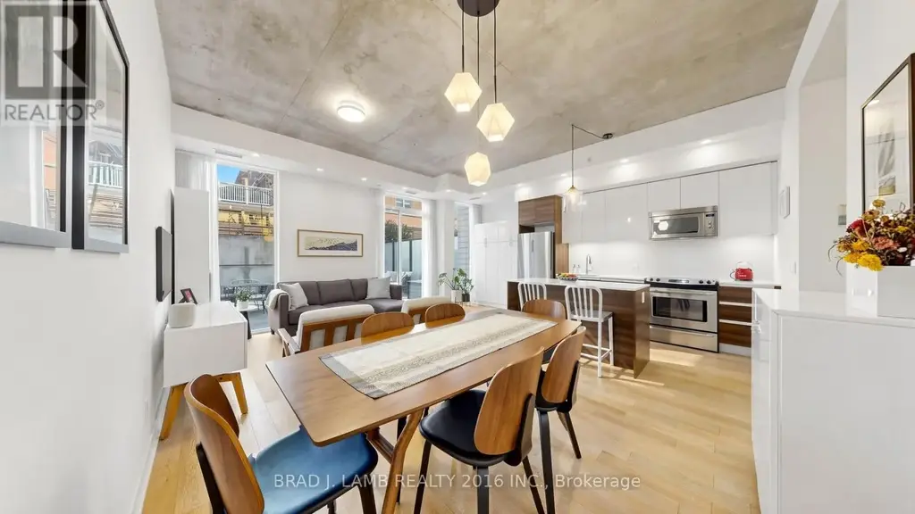Th102 - 1238 Dundas Street E, Toronto (South Riverdale)