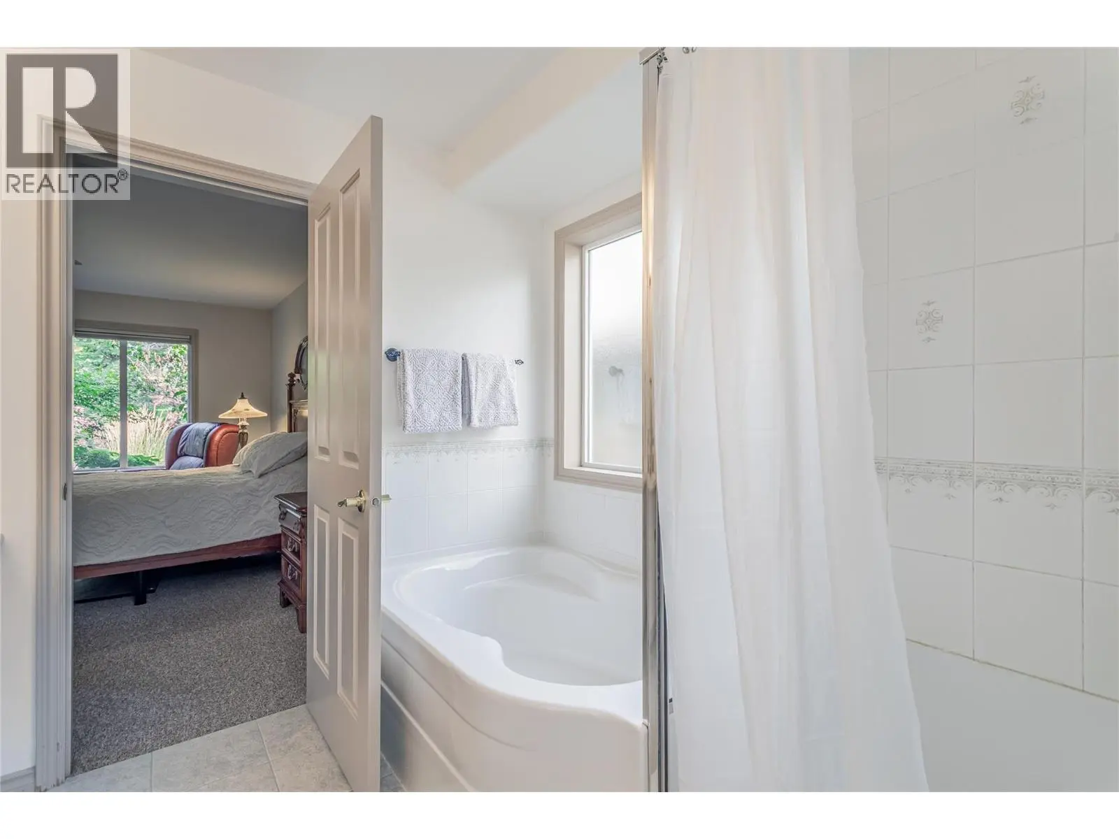 4122 Gallaghers Boulevard S. Kelowna, British Columbia