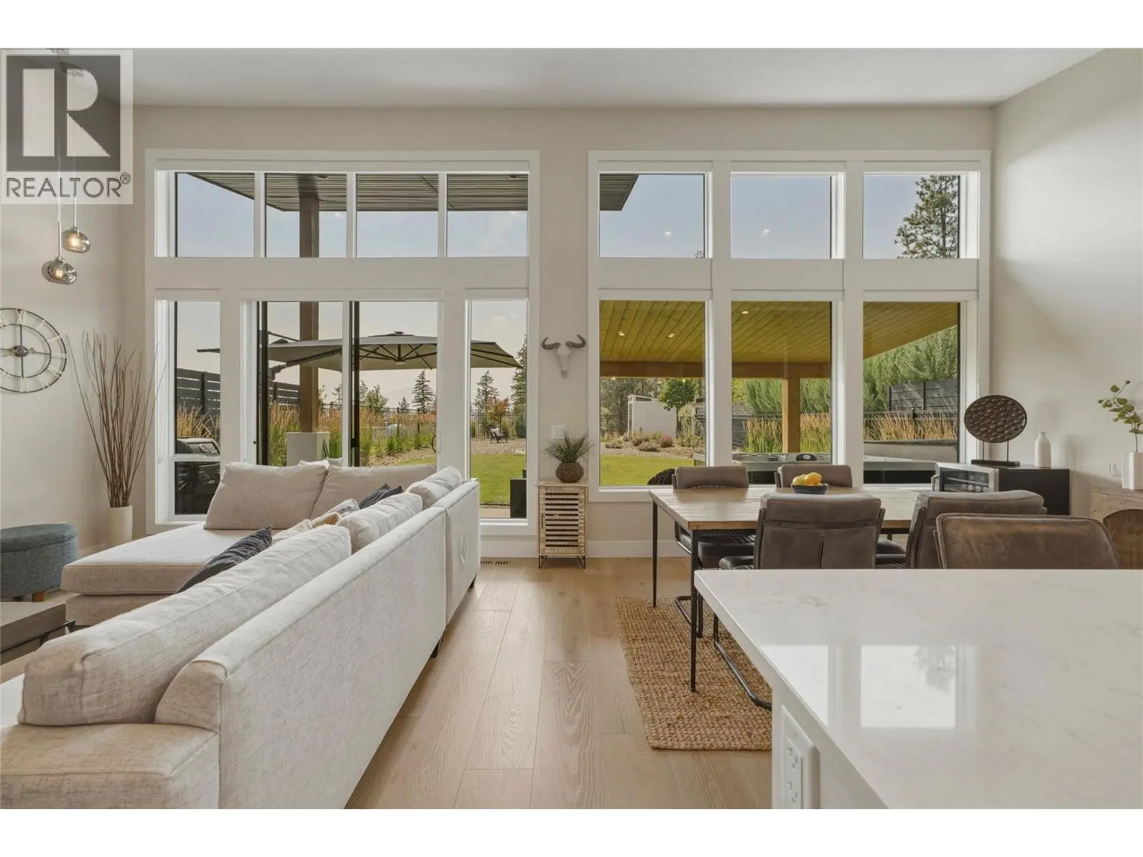 10282 Long Road. Lake Country, British Columbia