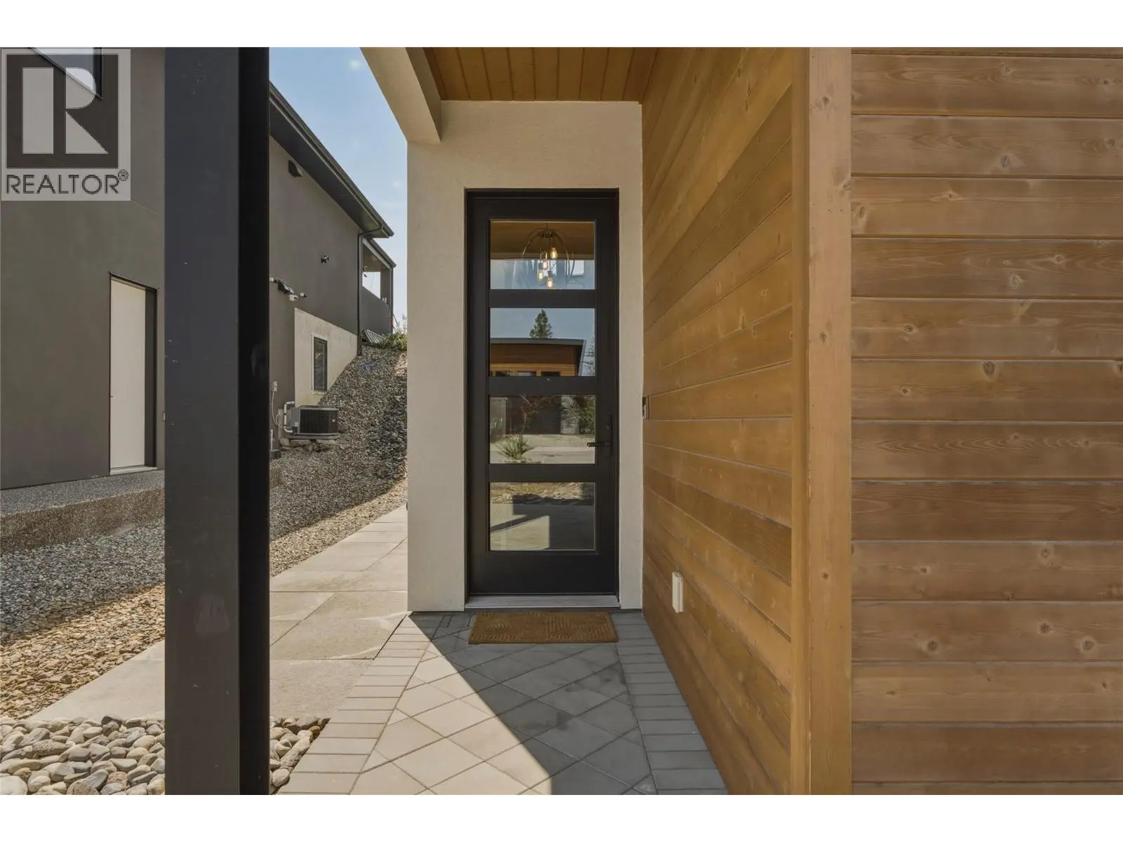 10282 Long Road. Lake Country, British Columbia