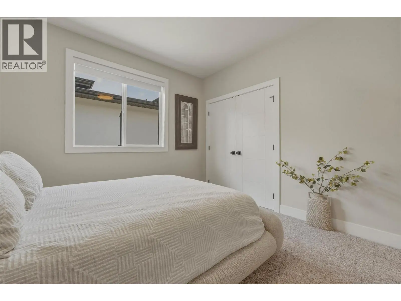 10282 Long Road. Lake Country, British Columbia