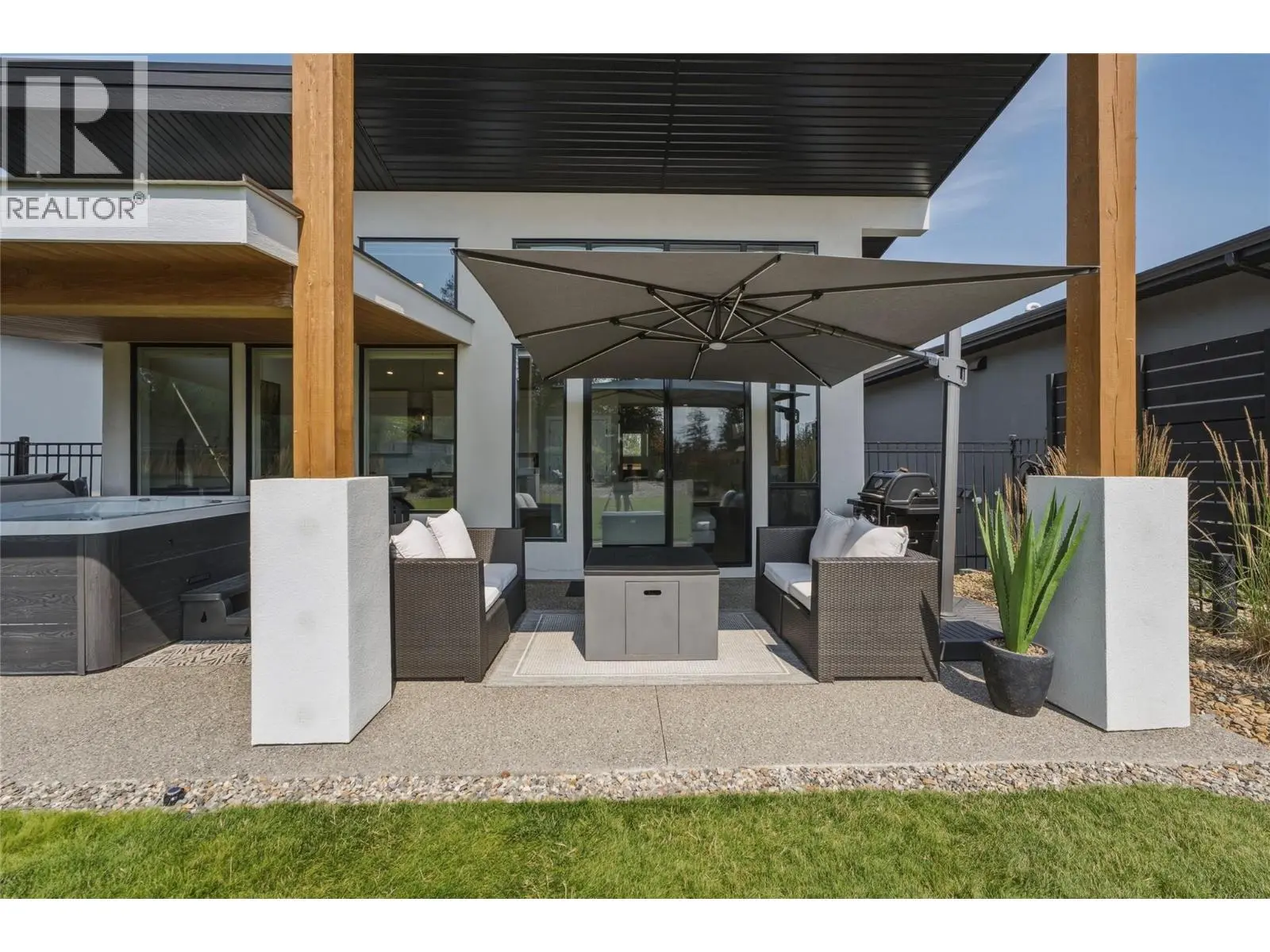 10282 Long Road. Lake Country, British Columbia