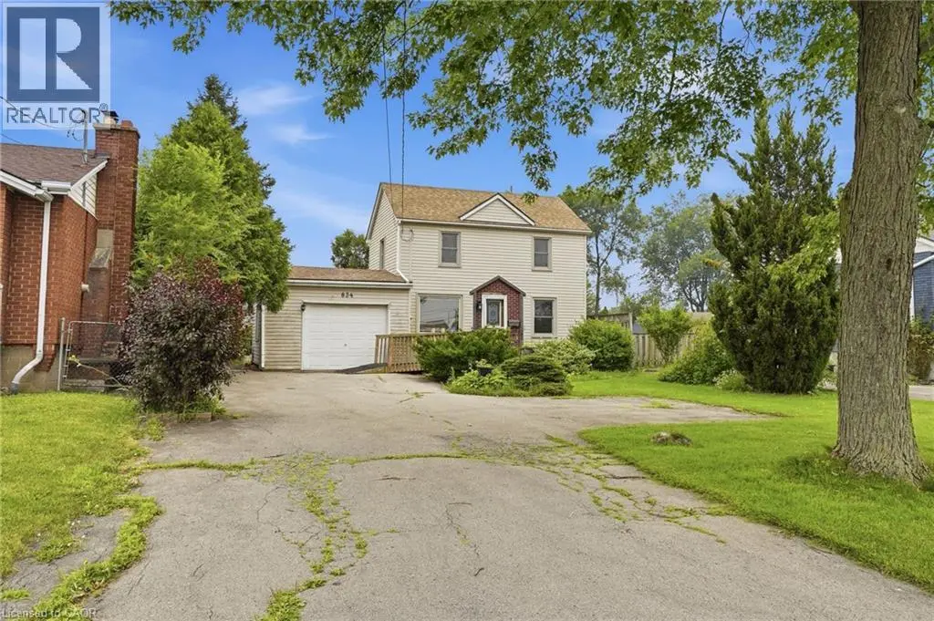 834 Mohawk Road E, Hamilton