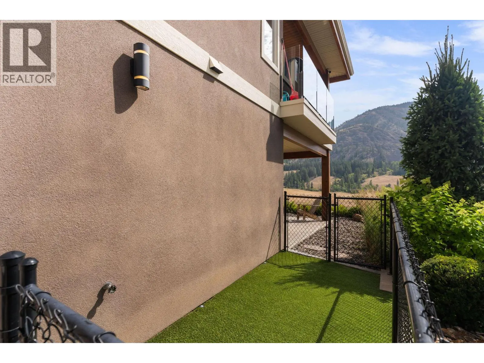 1084 Stockley Street. Kelowna, British Columbia