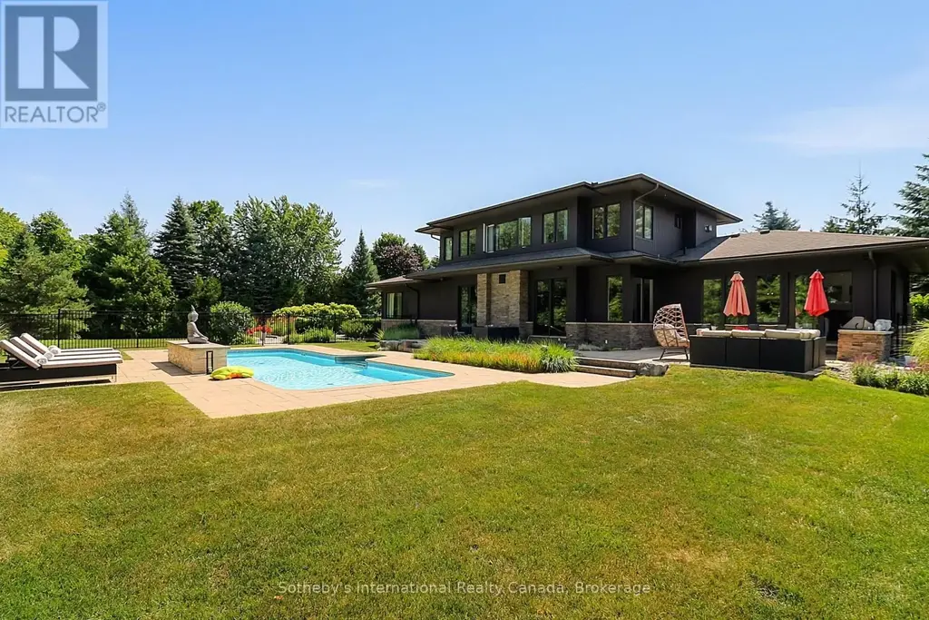 4 Holly Court, Collingwood