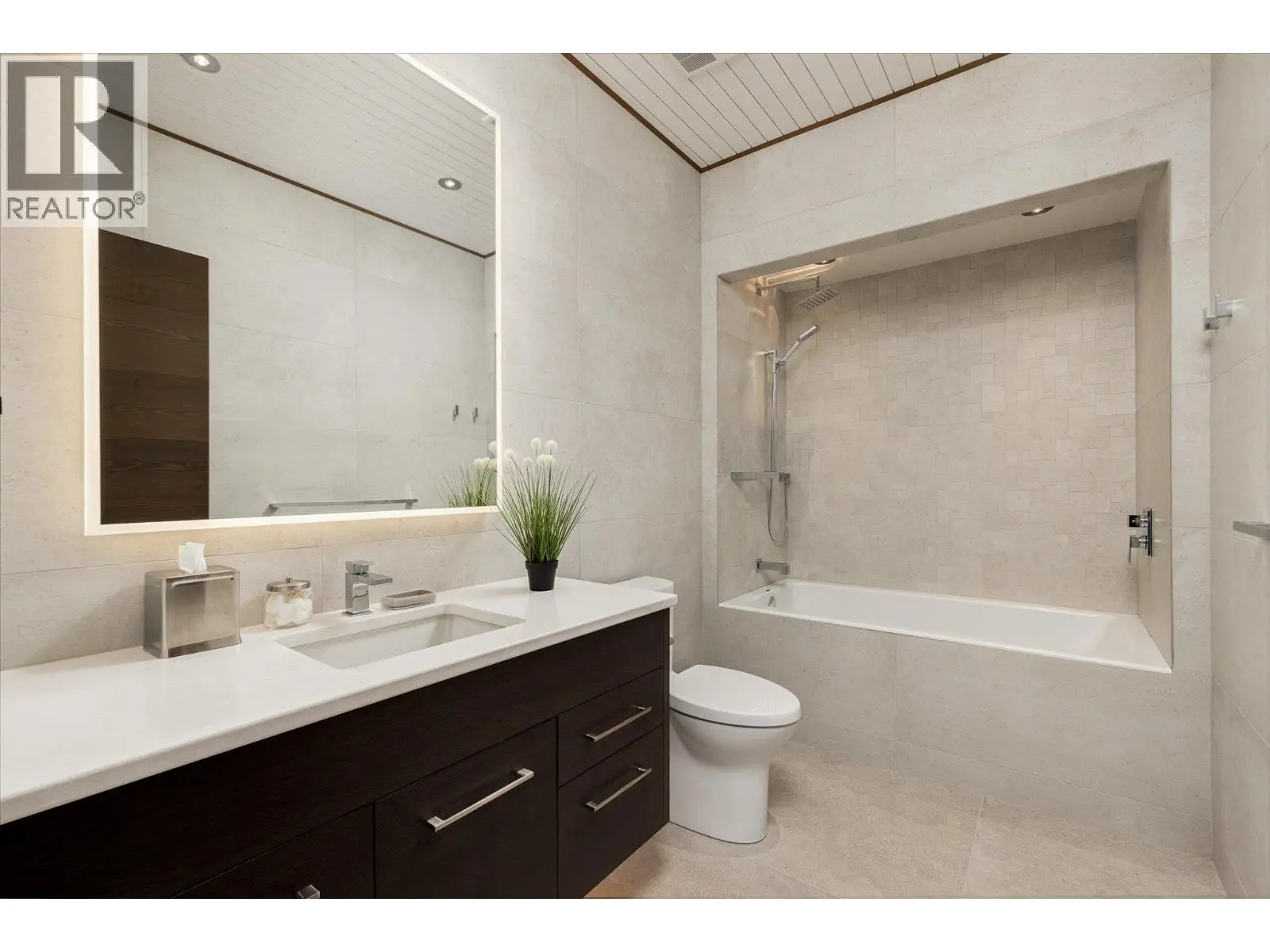 2463 Thacker Drive. West Kelowna, British Columbia