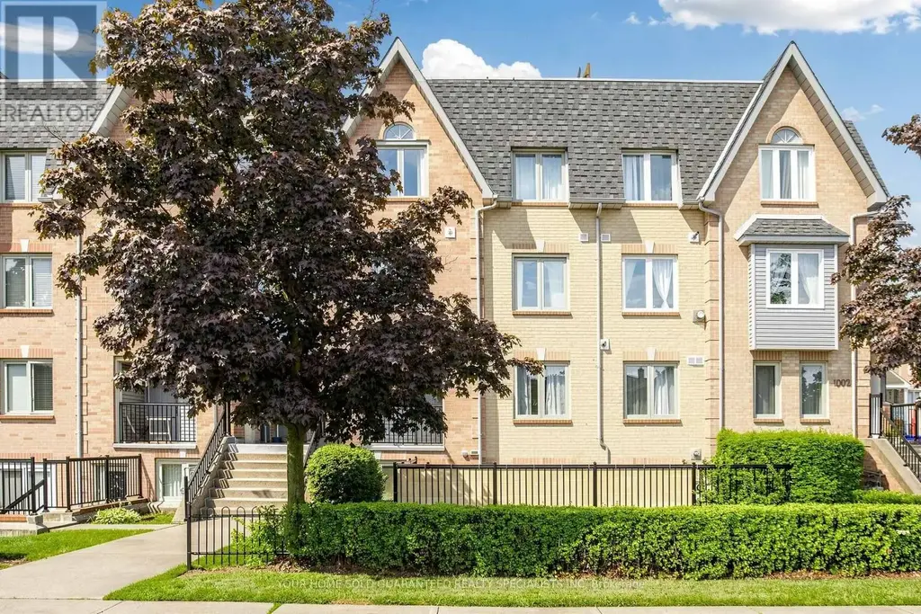 1003 - 75 Weldrick Drive E, Richmond Hill (Observatory)