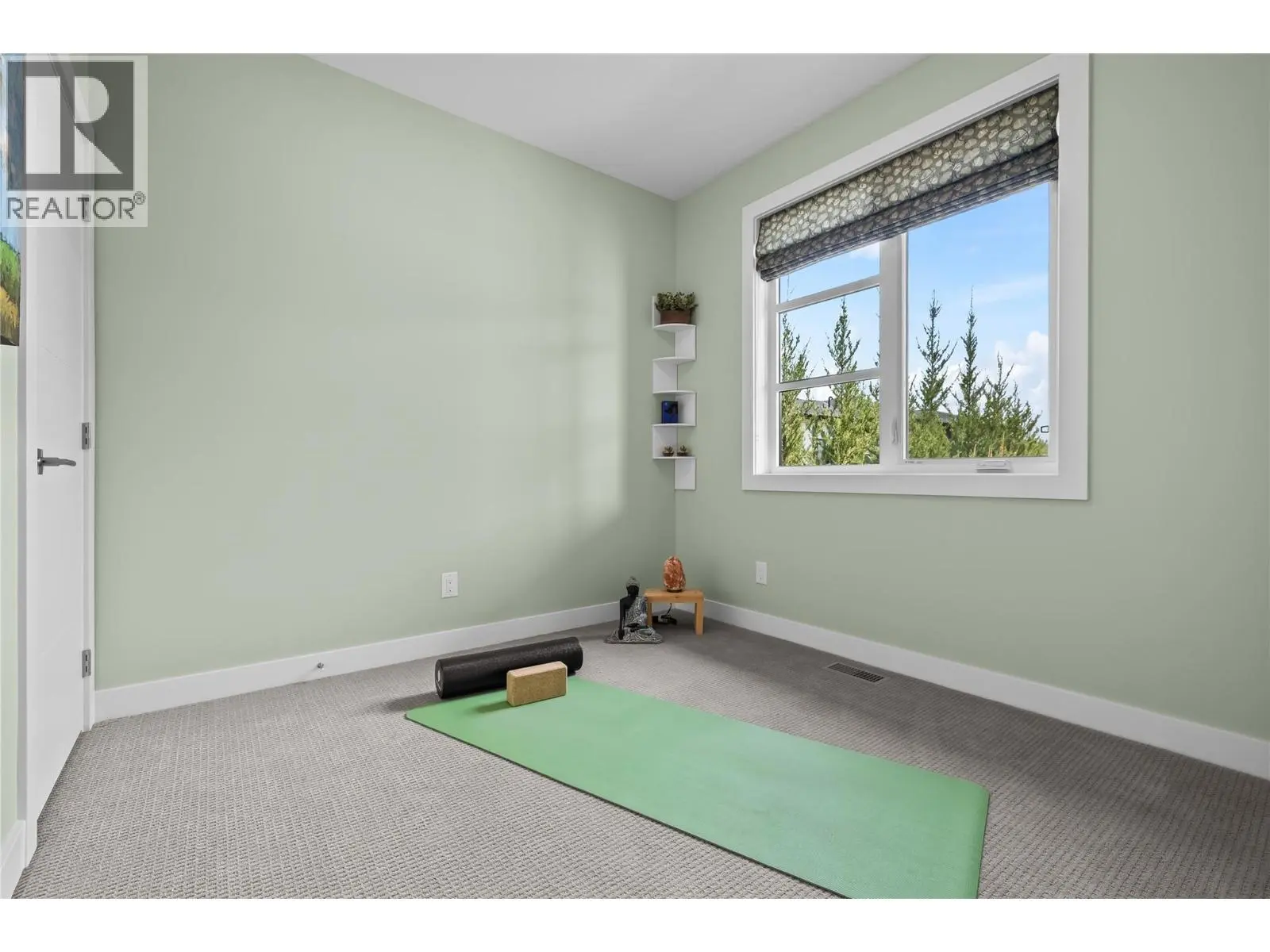1349 Rocky Point Drive Unit# 6. Kelowna, British Columbia