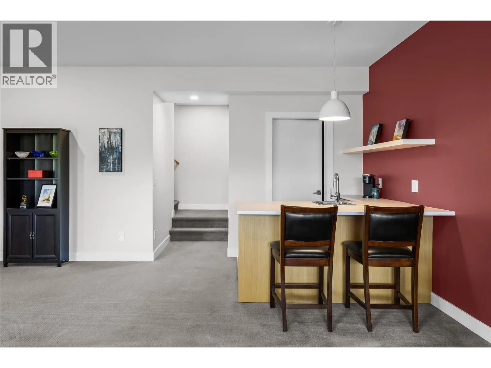 1349 Rocky Point Drive Unit# 6. Kelowna, British Columbia