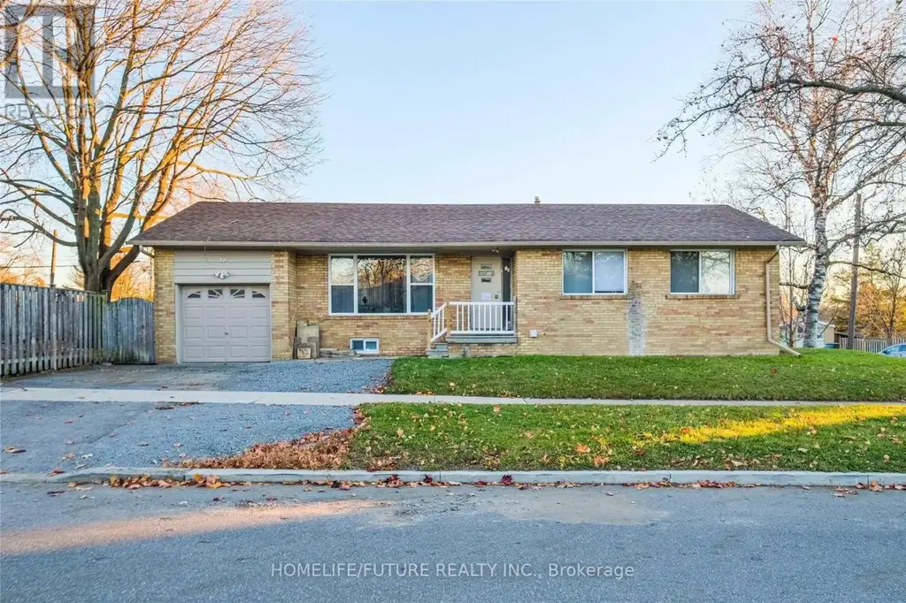 50 Benlight Crescent, Toronto (Woburn)