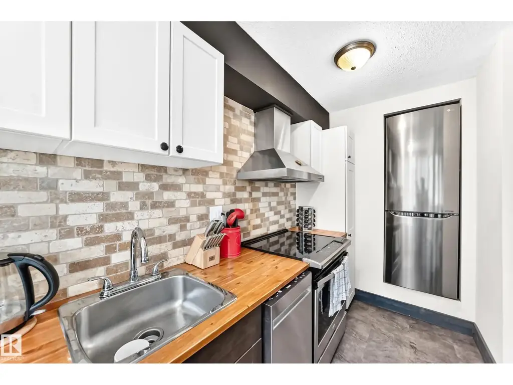 #230 10160 114 St Nw, Edmonton