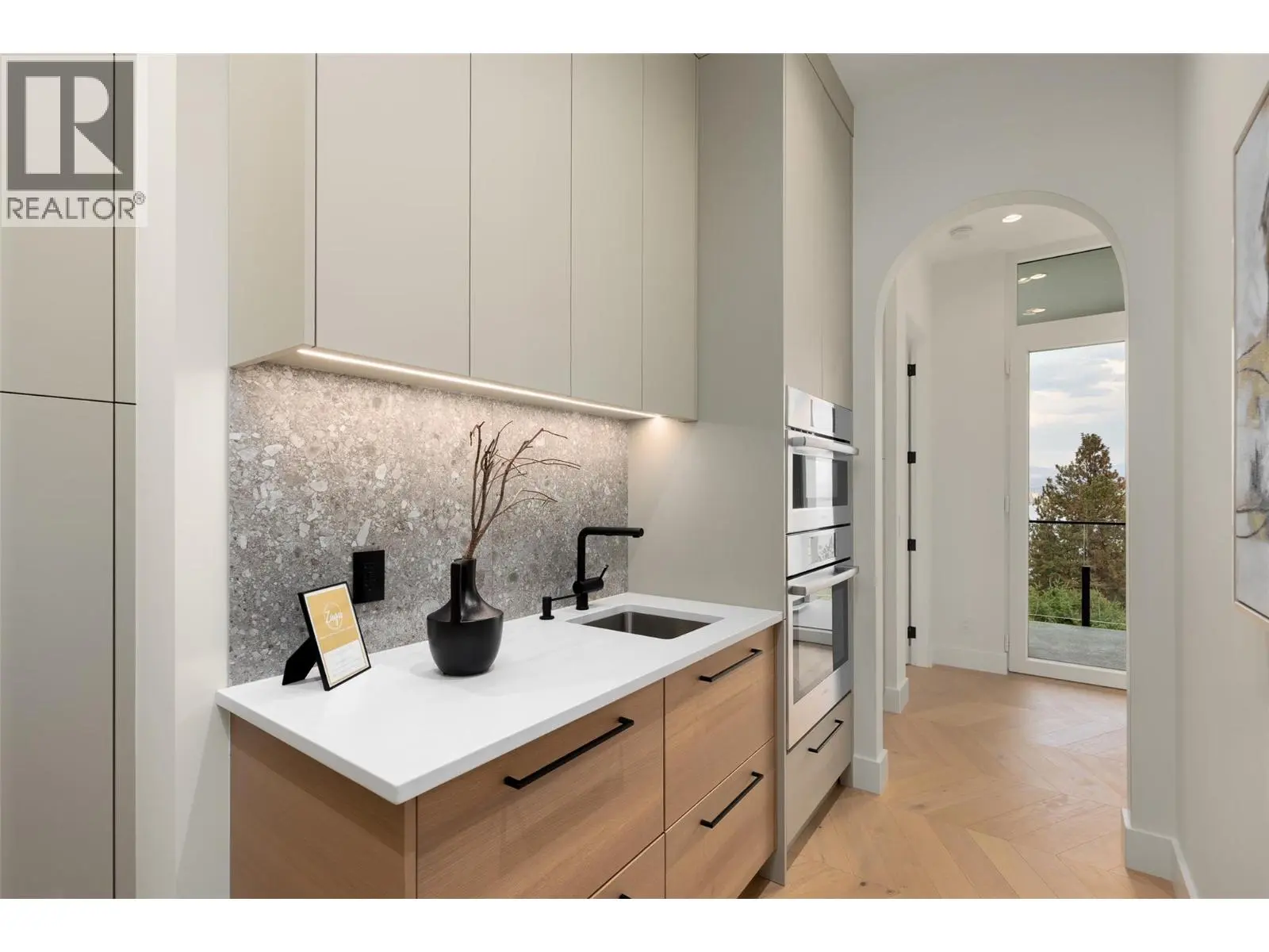 2843 Lakeridge Road. West Kelowna, British Columbia
